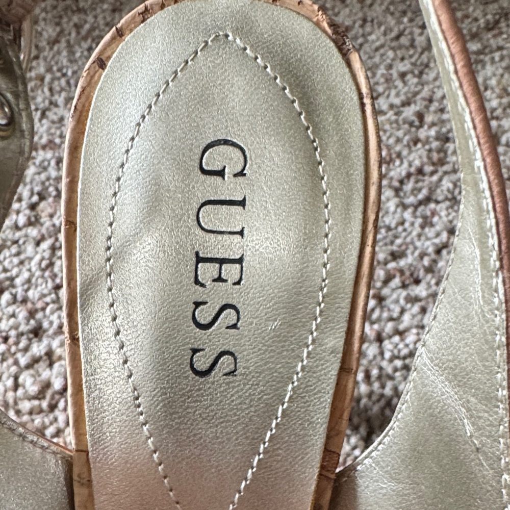 Guess Women's Mauve Slingback Heels - Picture 10 of 10